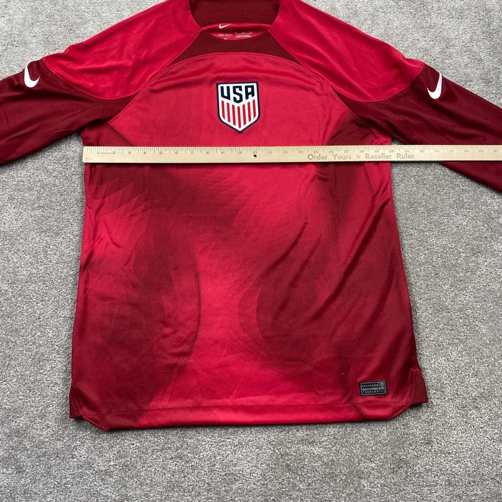 Nike USMNT Soccer Jersey Mens Medium Red Long Sleeve Dri-FIT Training DN0672-614